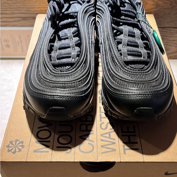 NIKE AIR MAX - Picture 2 of 4